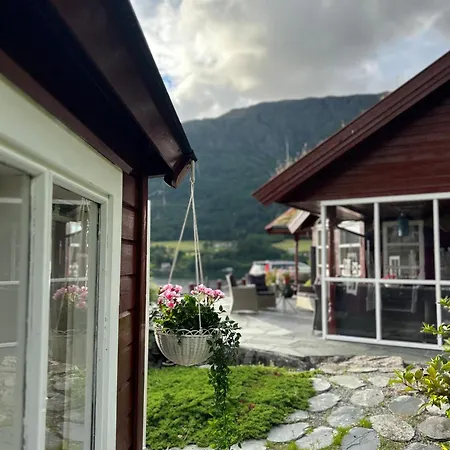 Pa Neset * Stongfjorden